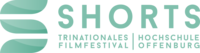 Logo des Fimfestivals. Neben einem grünen grafischen S steht Shorts und und darunter nebeneinander Trinationales Filmfestival und Hochschule Offenburg 